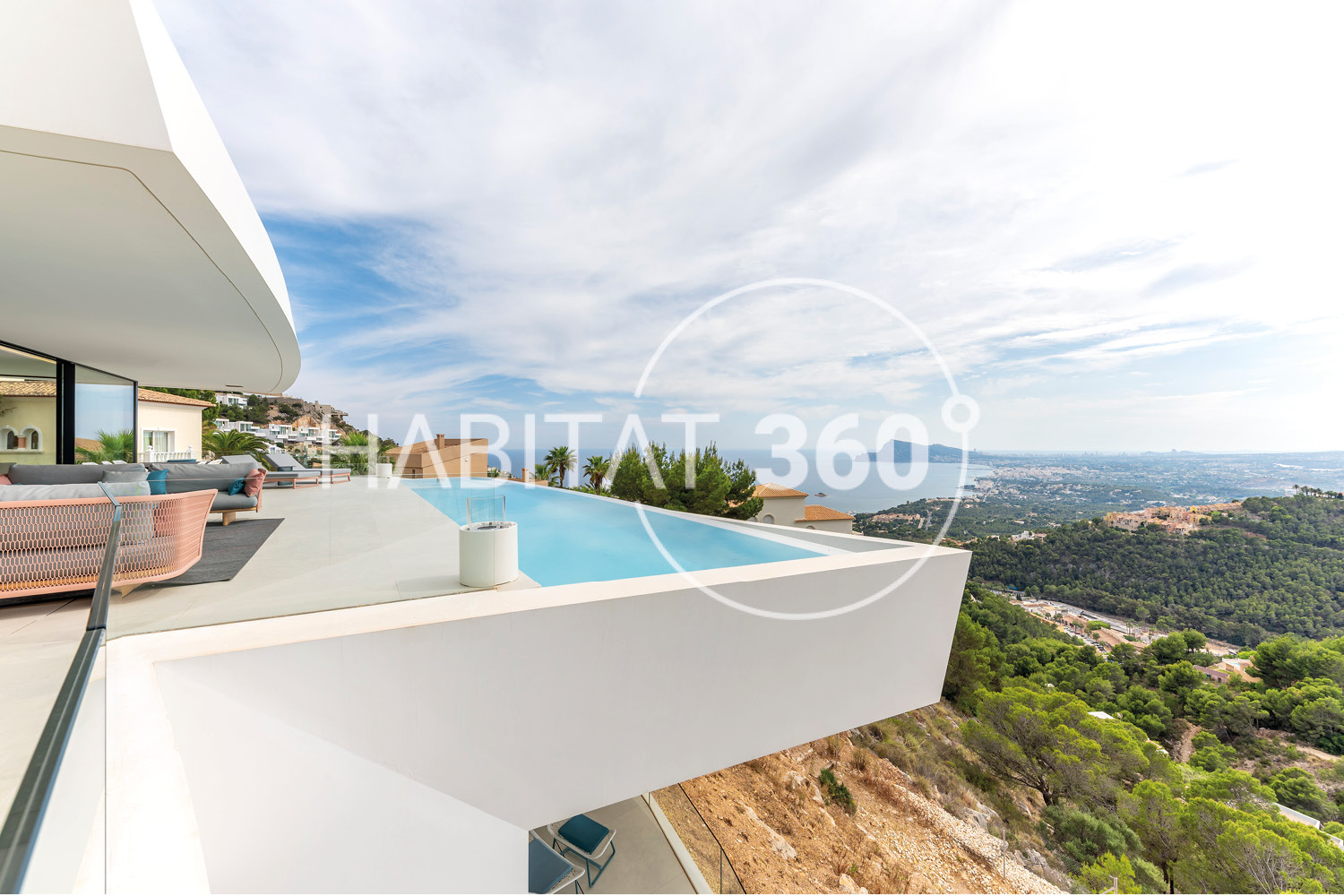 Imagen de propiedad IMPRESIONANTE VILLA DE LUJO CON VISTAS AL MAR Y A LA MONTAÑA